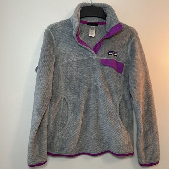 EUC Patagonia Synchilla Retool Gray and Purple Snap Button Pullover Small - Picture 1 of 12